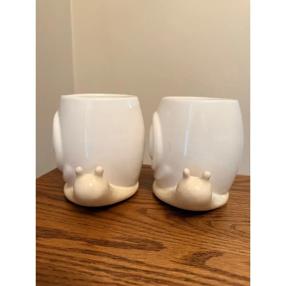 New Red Shed white ceramic novelty shaped like a snail for succulents, trinkets